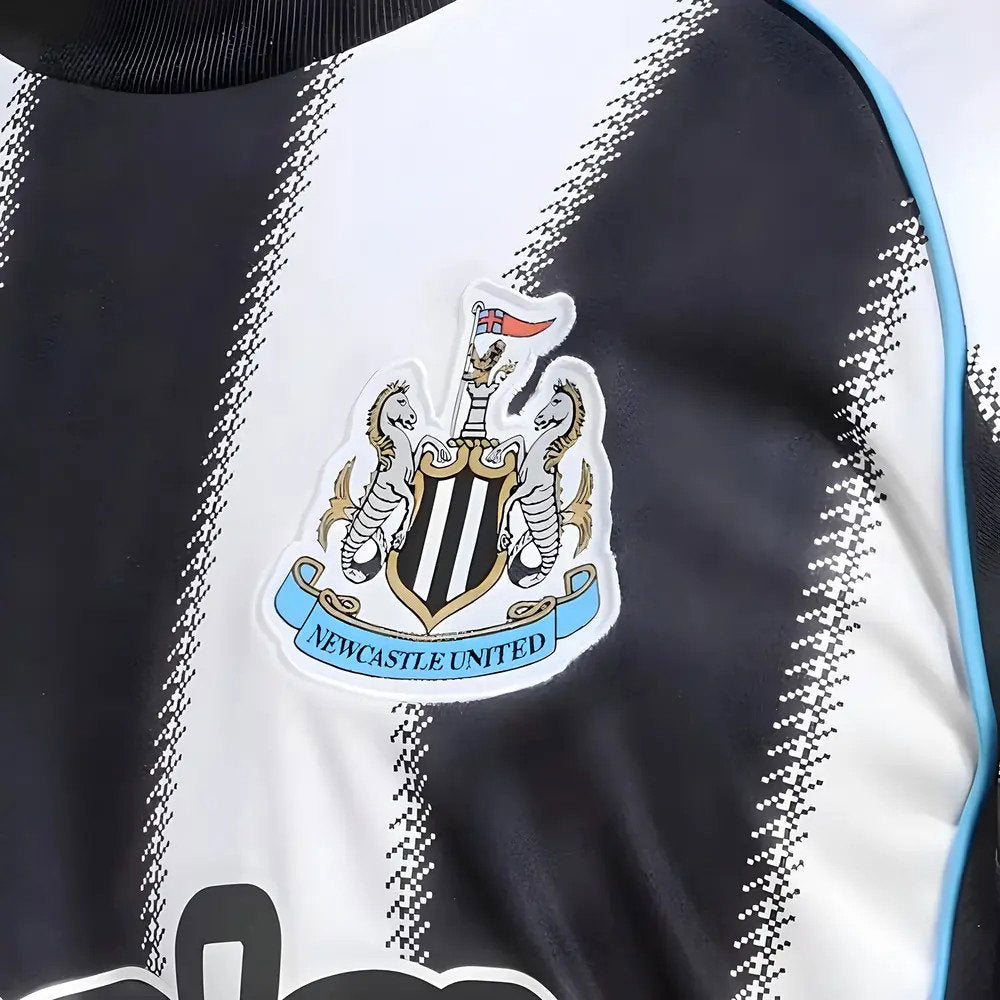 2025-2026 Newcastle Home Shirt (Murphy 23)_4