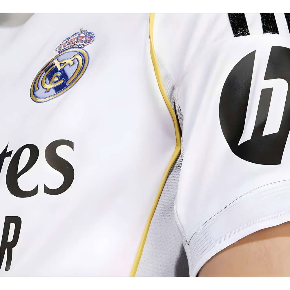 2025-2026 Real Madrid Home Shirt (Kids) (Modric 10)_3